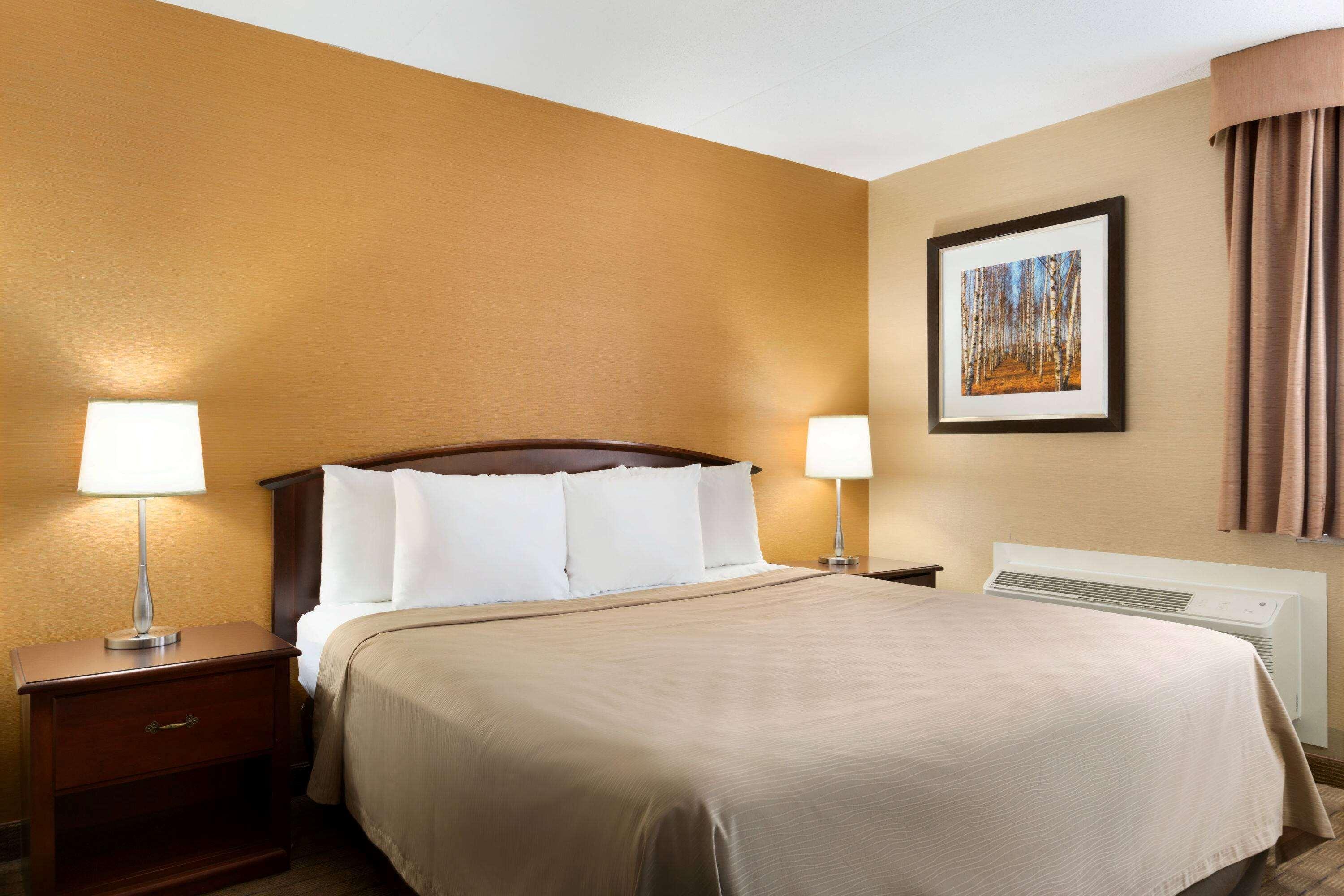 Travelodge By Wyndham Toronto East Buitenkant foto