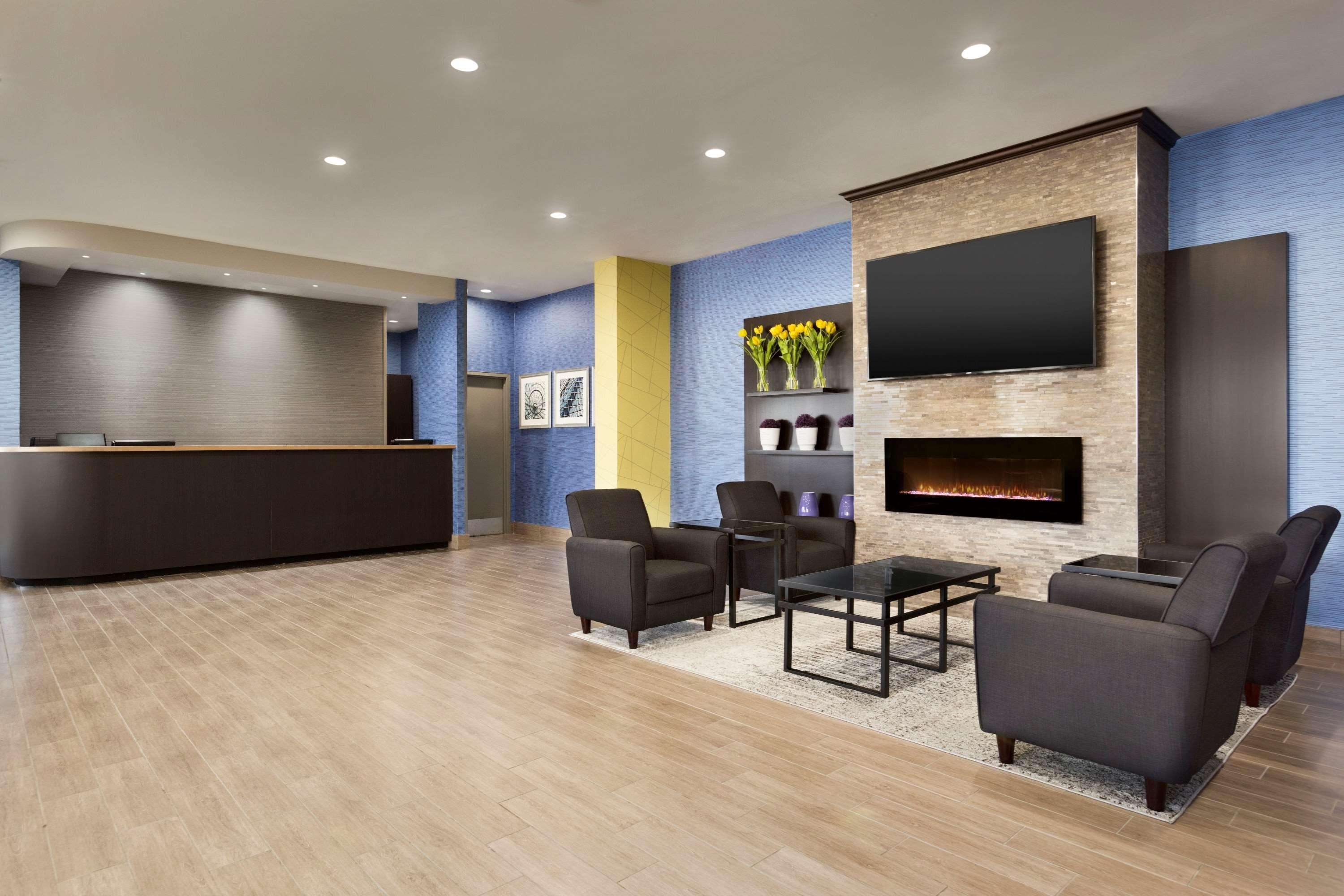 Travelodge By Wyndham Toronto East Buitenkant foto