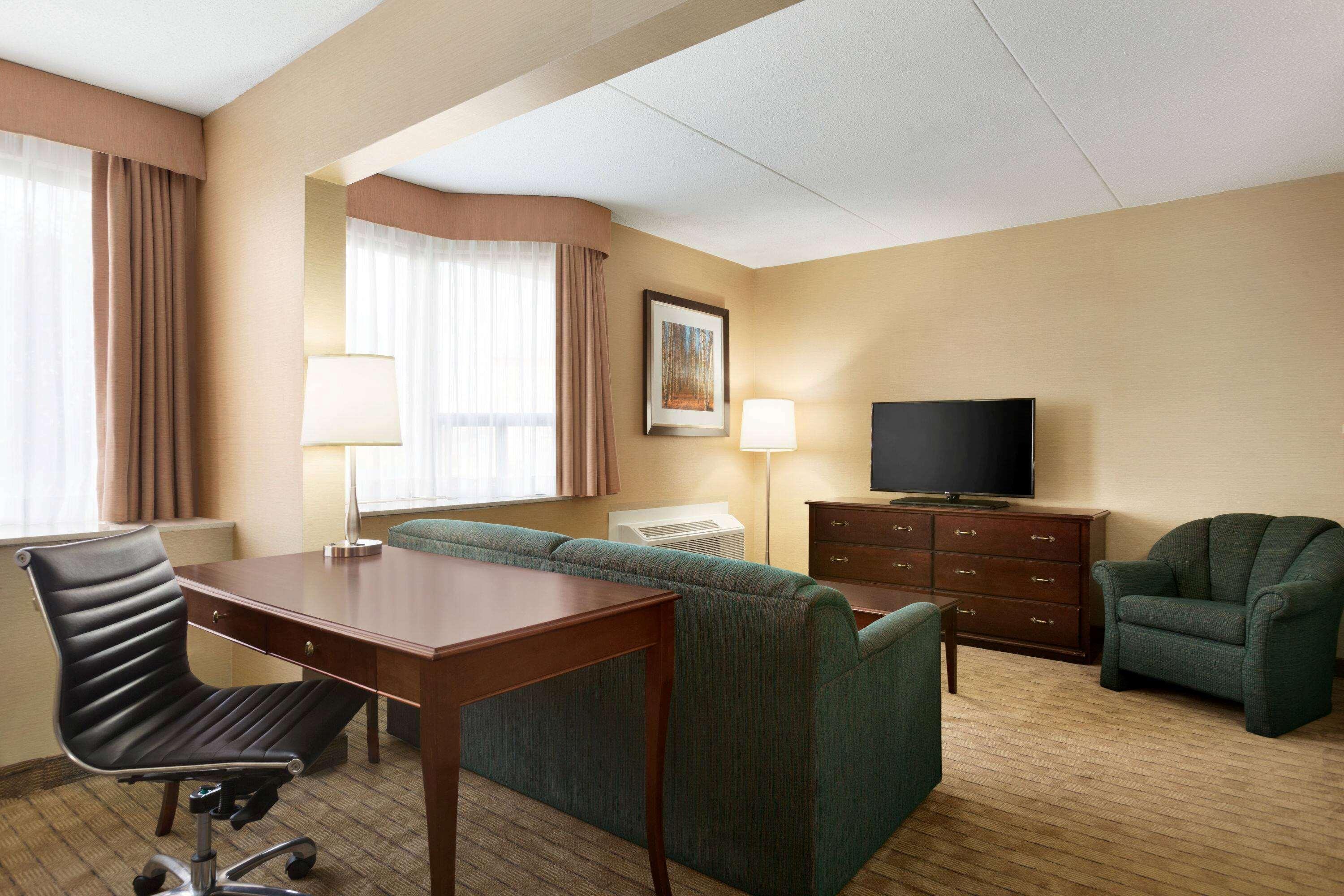 Travelodge By Wyndham Toronto East Buitenkant foto