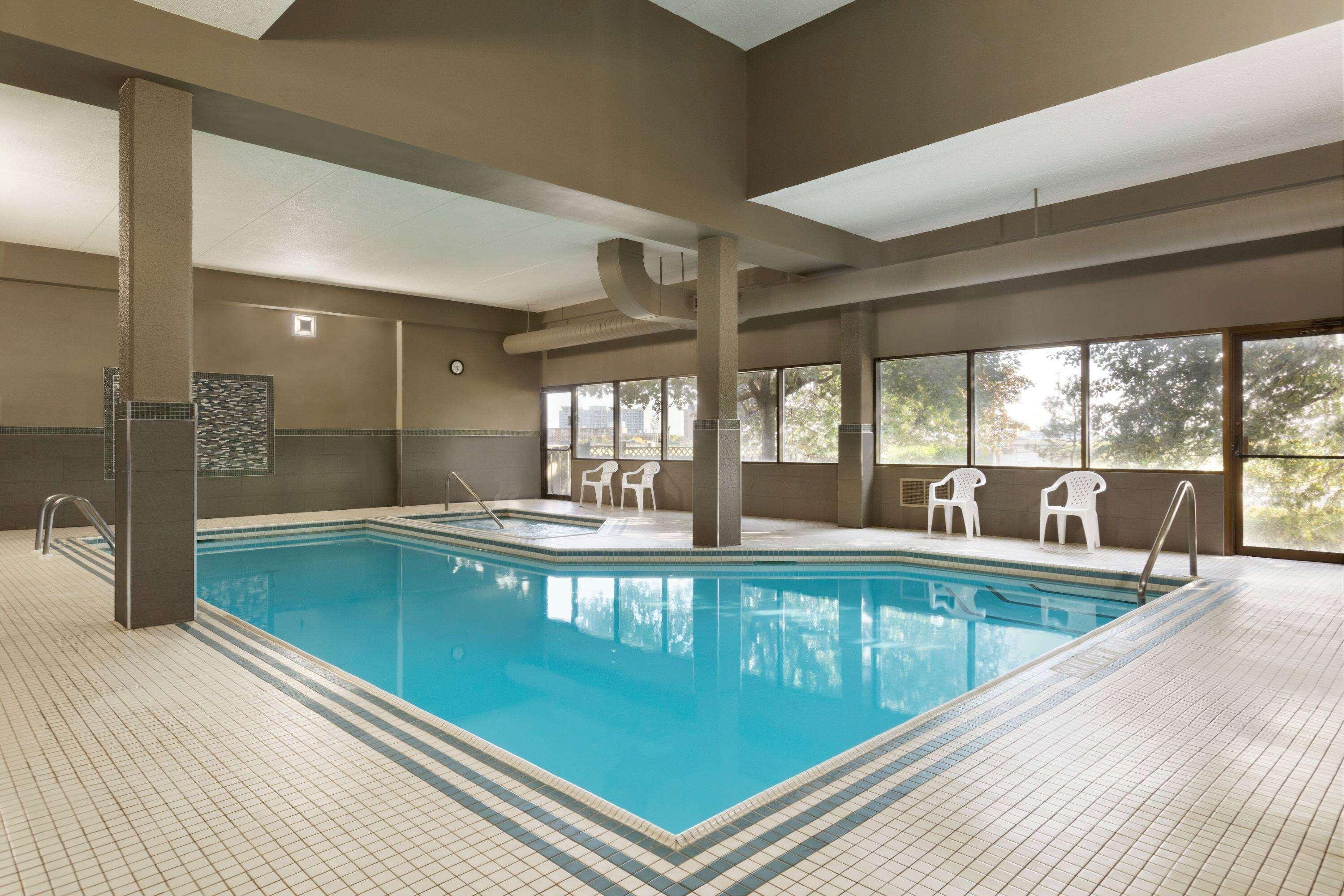 Travelodge By Wyndham Toronto East Buitenkant foto