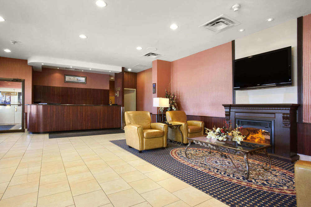 Travelodge By Wyndham Toronto East Buitenkant foto