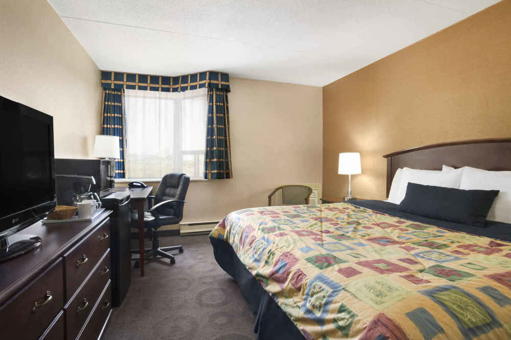 Travelodge By Wyndham Toronto East Buitenkant foto